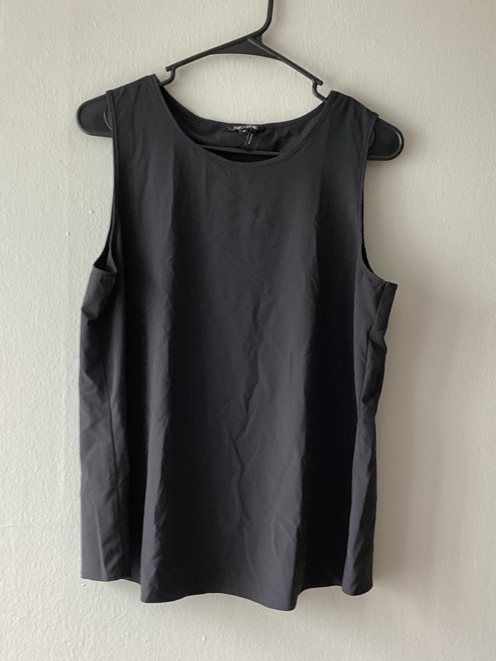 NIC+ZOE Black Sleeveless Round-Neck Tank